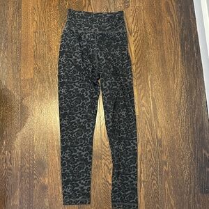 Cheetah Print Leggings XS